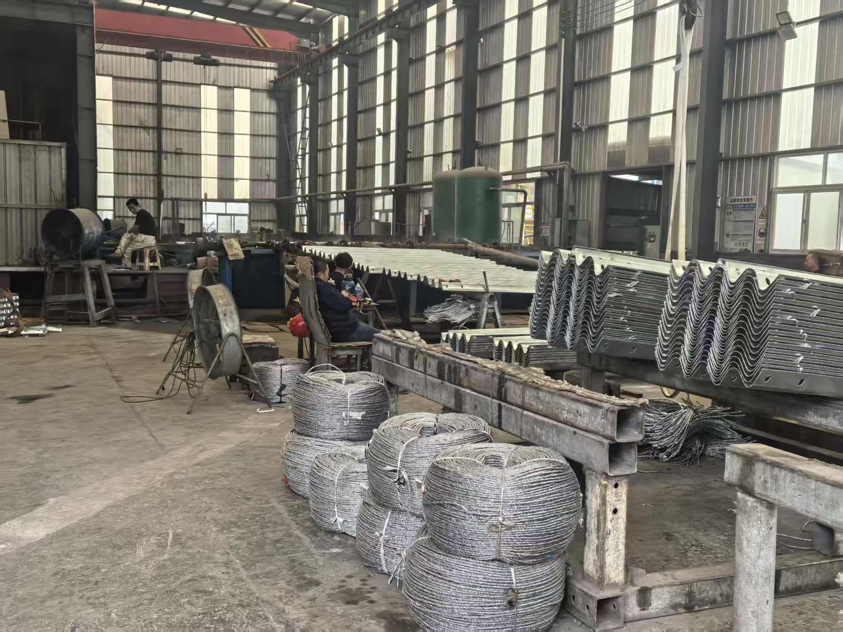 长春市喷塑波形护栏三波波形护栏 - 厂家
